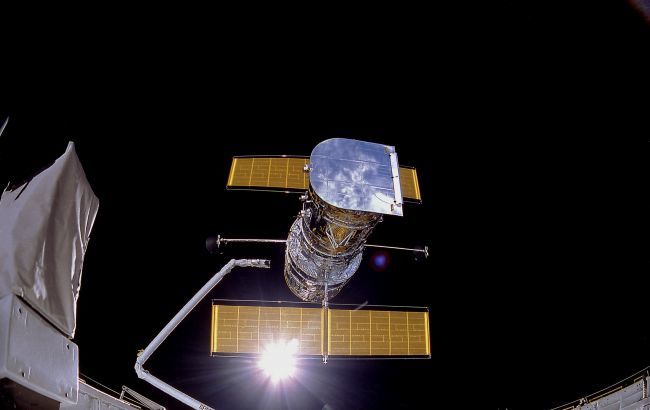 Hubble сделал фотографию спиральной галактики в созвездии Часы.