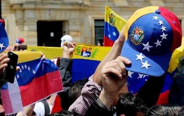 США надеются, что в ближайшие месяцы ЕС введет санкции против Венесуэлы.