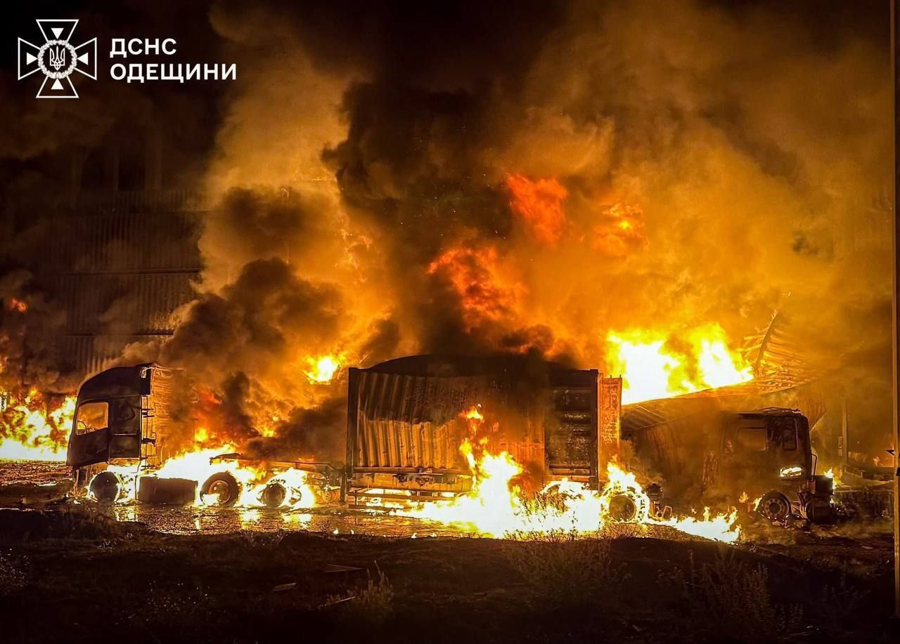 Atac asupra regiunii Odesa: Cernomorsk, fără electricitate. Infrastructurile critice funcționează pe generatoare.