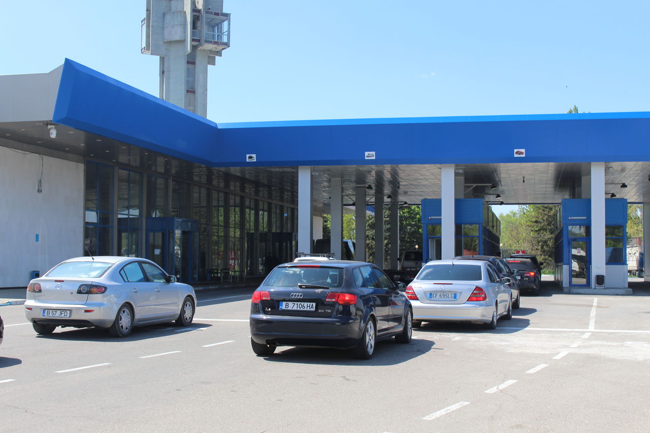 Sărbătorile pascale aduc moldovenii plecaţi peste hotare acasă. Foto: independent.md