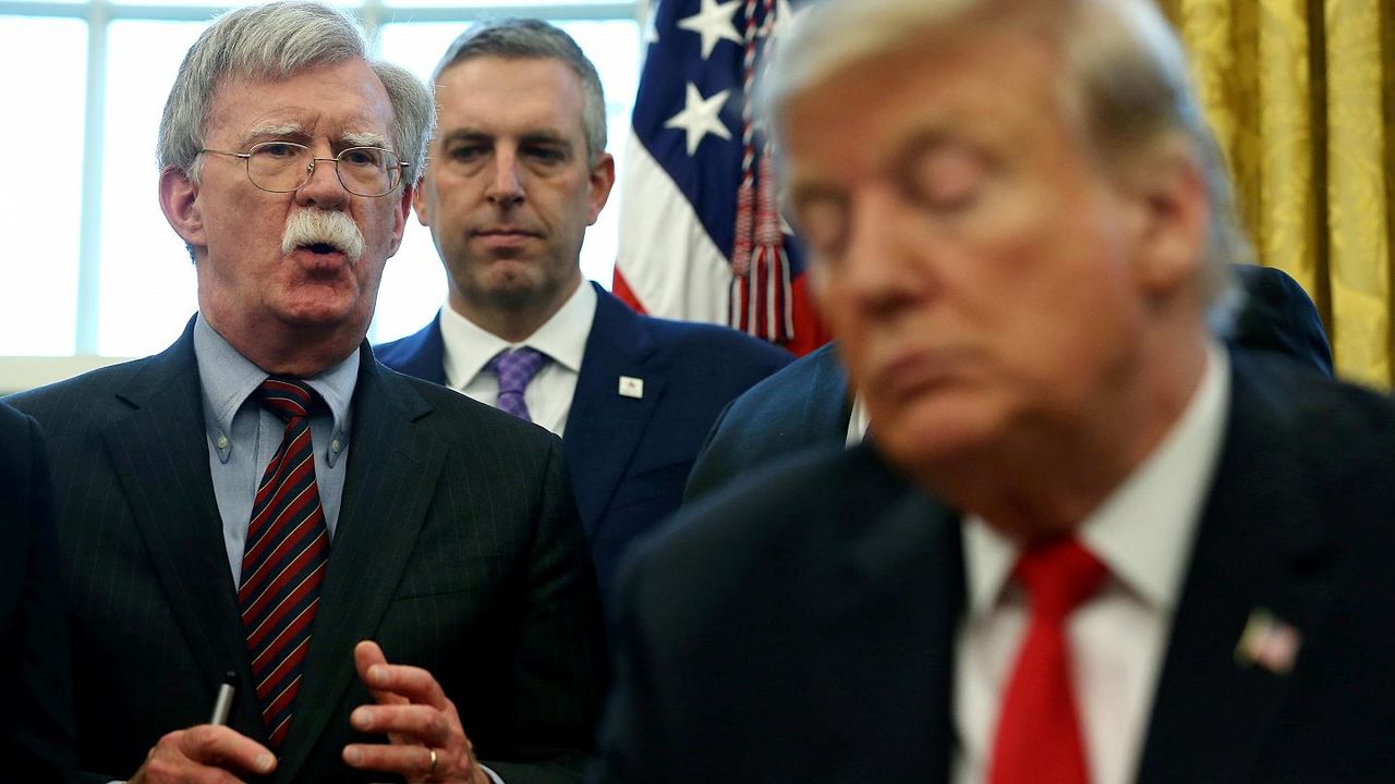 Болтон заявил, что у Трампа нет доказательств фальсификаций на выборах.