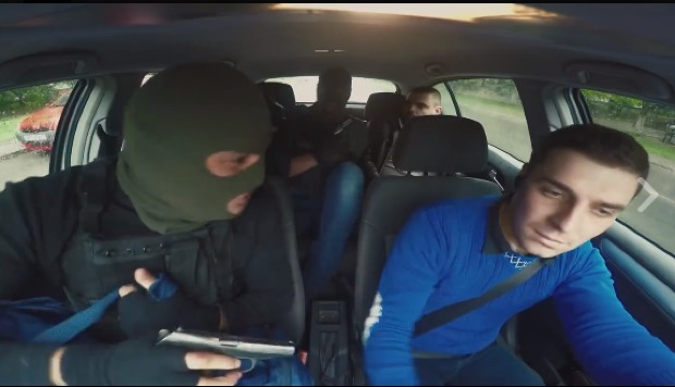 O călătorie obișnuită cu un taxi s-a dovedit a fi o adevărată aventură pentru un tânăr din Chișinău.