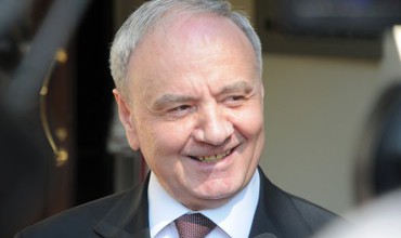 Директор больницы госканцелярии сообщил, что глава государства чувствует себя хорошо.