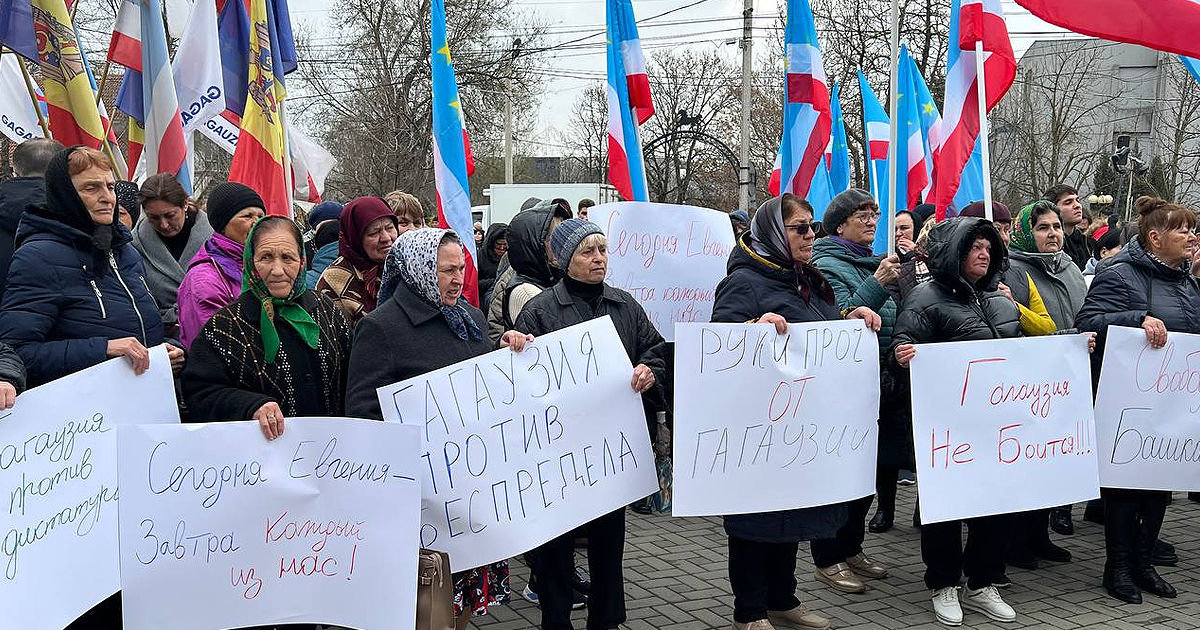 Participanții la protestul în sprijinul Evgheniei Guțul din Comrat, amendați.