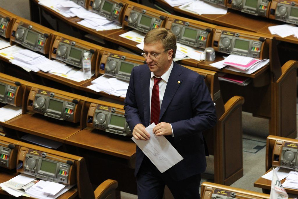 Зеленский выбрал главу СБУ из партии Тимошенко.
