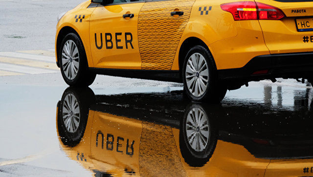 Пражские таксисты заблокируют подъезд к аэропорту, протестуя против Uber. Фото: ria.ru