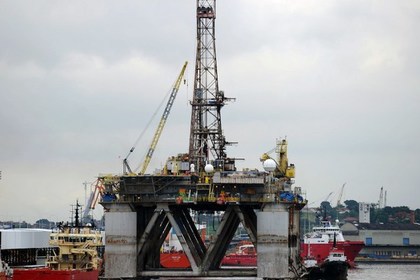Снижение спроса на нефть, как полагают аналитики, опрошенные агентством, будет краткосрочным.