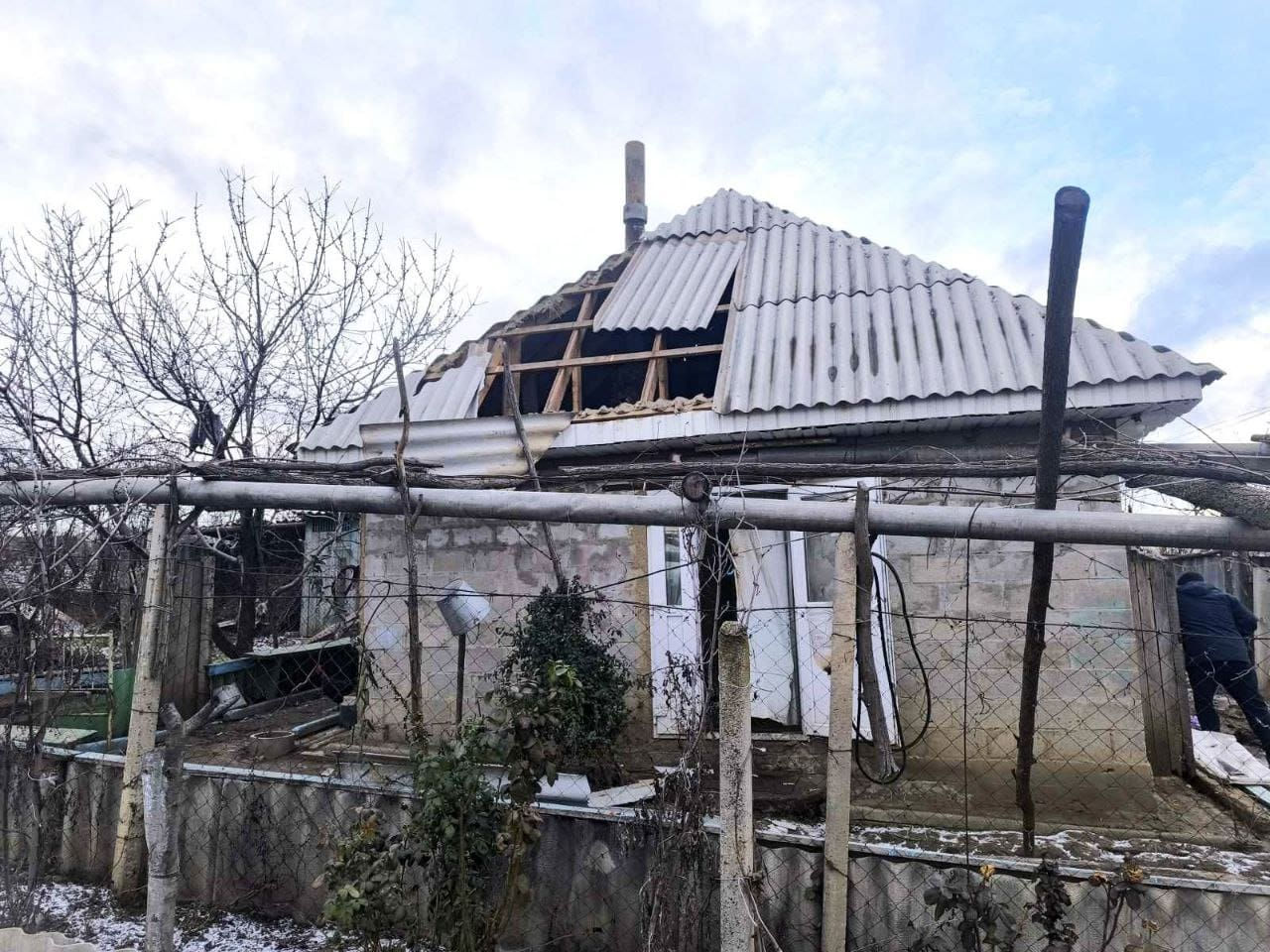 Explozie într-o gospodărie din Leova: Un pensionar a suferit arsuri grave.