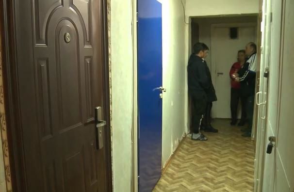 В квартире на Ботанике соседи обнаружили труп мужчины.