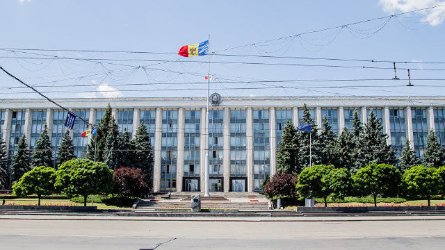 Alte trei ministere își reduc numărul de angajați în urma reorganizării. Foto: Radio Chişinău