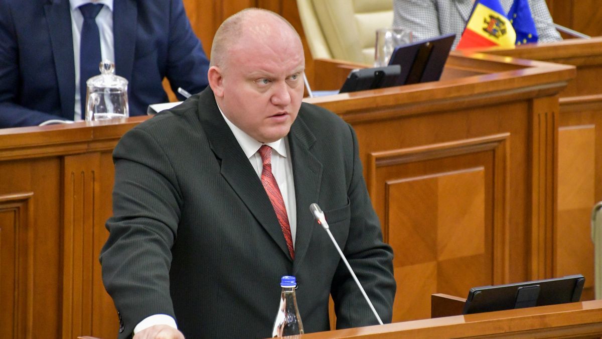 Депутат ПСРМ Василе Боля.