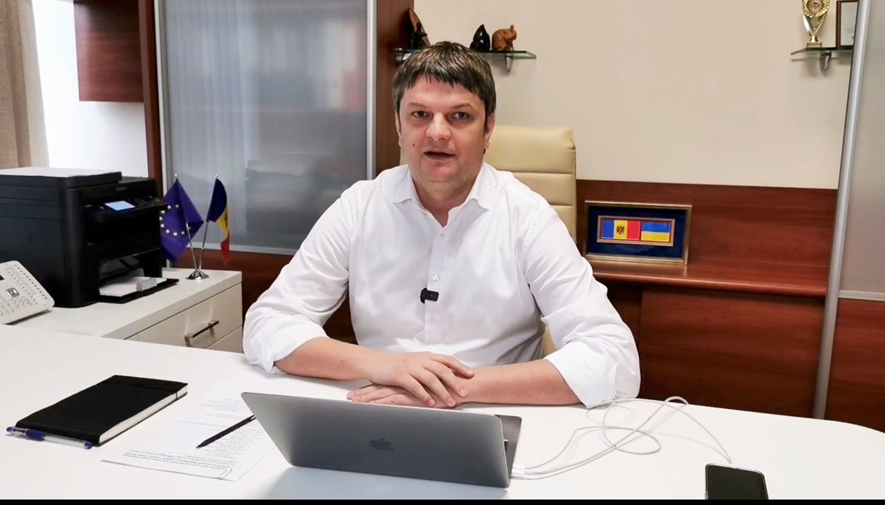 Андрей Спыну запустил свою передачу.