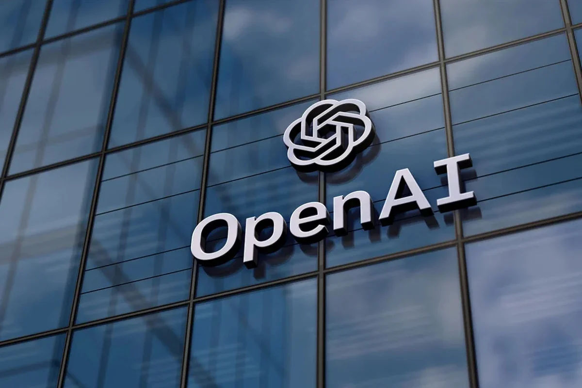 OpenAI замедлила обучение новых ИИ-моделей из-за рисков кибератак.