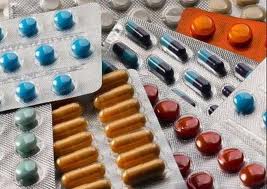 Сложности при импорте некоторых препаратов возникают у фармацевтических компаний из-за отсутствия сотрудничества между госструктурасми. Фото: nnm-club.info
