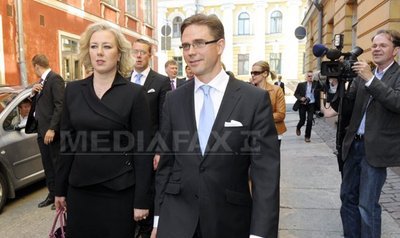 Jutta Urpilainen, ministrul de finanţe finlandez, şi premierul finlandez Jyrki Katainen (Imagine: Mediafax Foto/AFP)