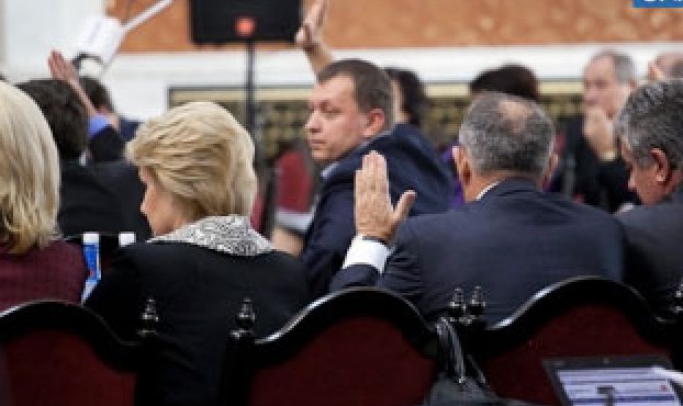 Cei mai influenți lideri europeni au criticat dur deciziile adoptate vineri de PLDM și PCRM.