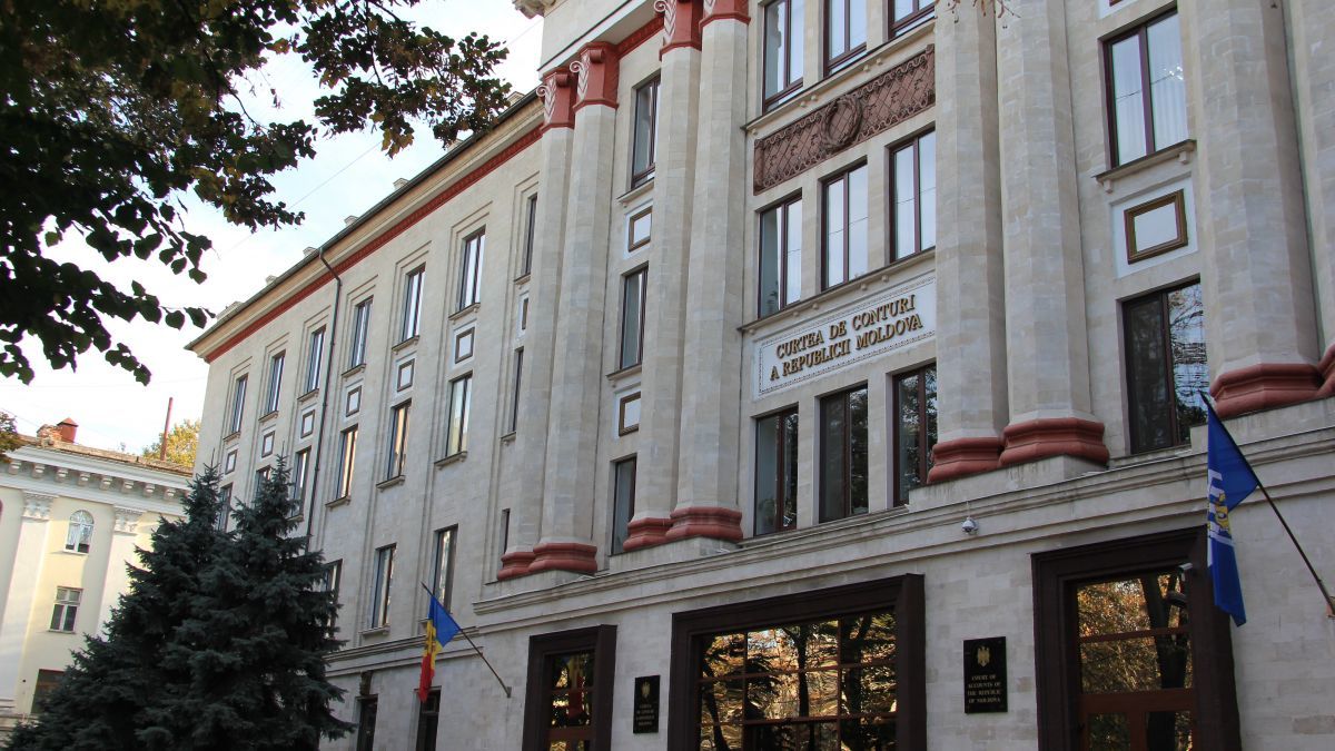 Счетная палата сократит бюджет на 2 млн леев и направит деньги на борьбу с COVID-19.