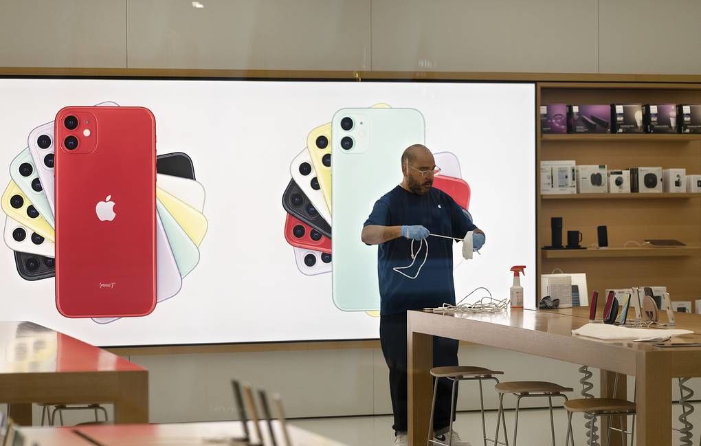 Apple ограничила продажу гаджетов в одни руки.