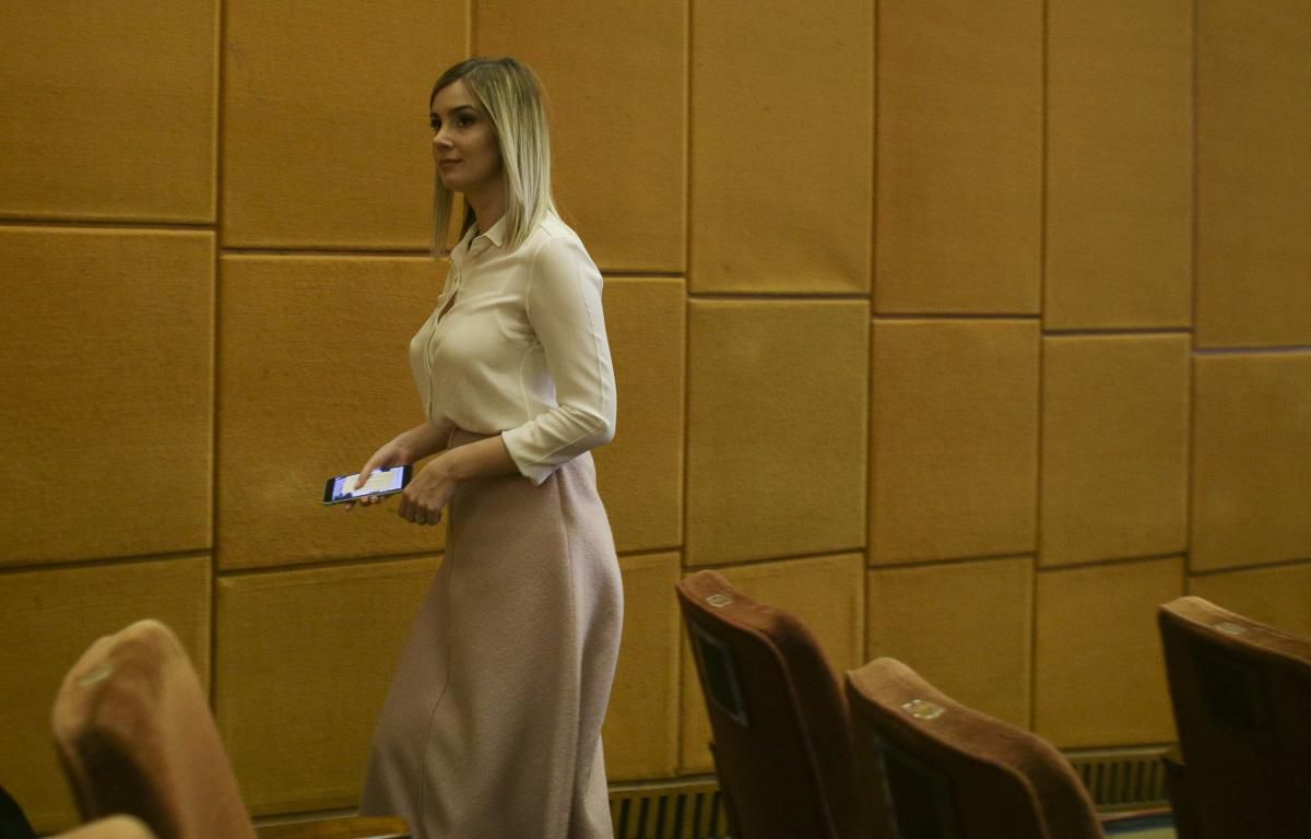 Cine e Irina, iubita cu 30 de ani mai tânără a lui Liviu Dragnea. Foto: Digi24