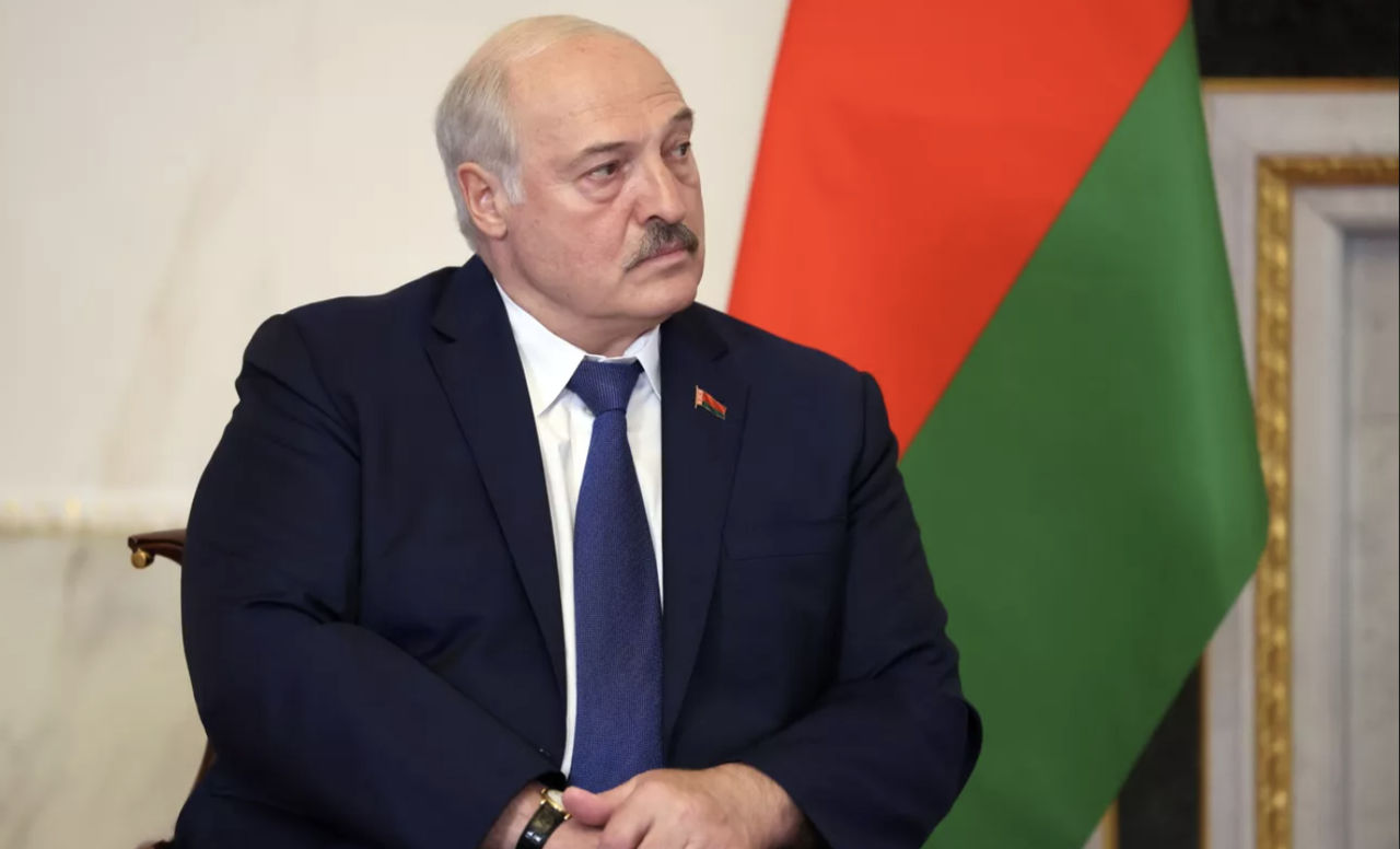 Лукашенко считает, что США будут воевать с Россией в Украине до последнего.