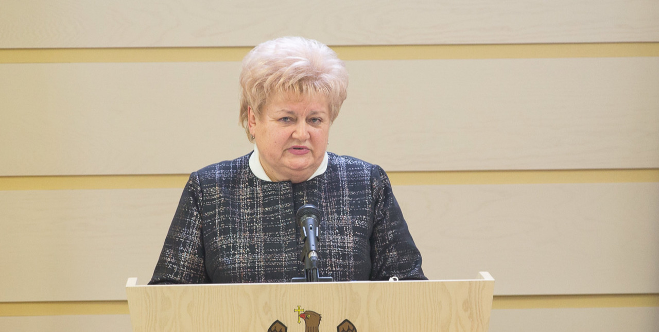 Апостолова: Нашу инициативу о пенсионом возрасте поддержали и другие фракции.
