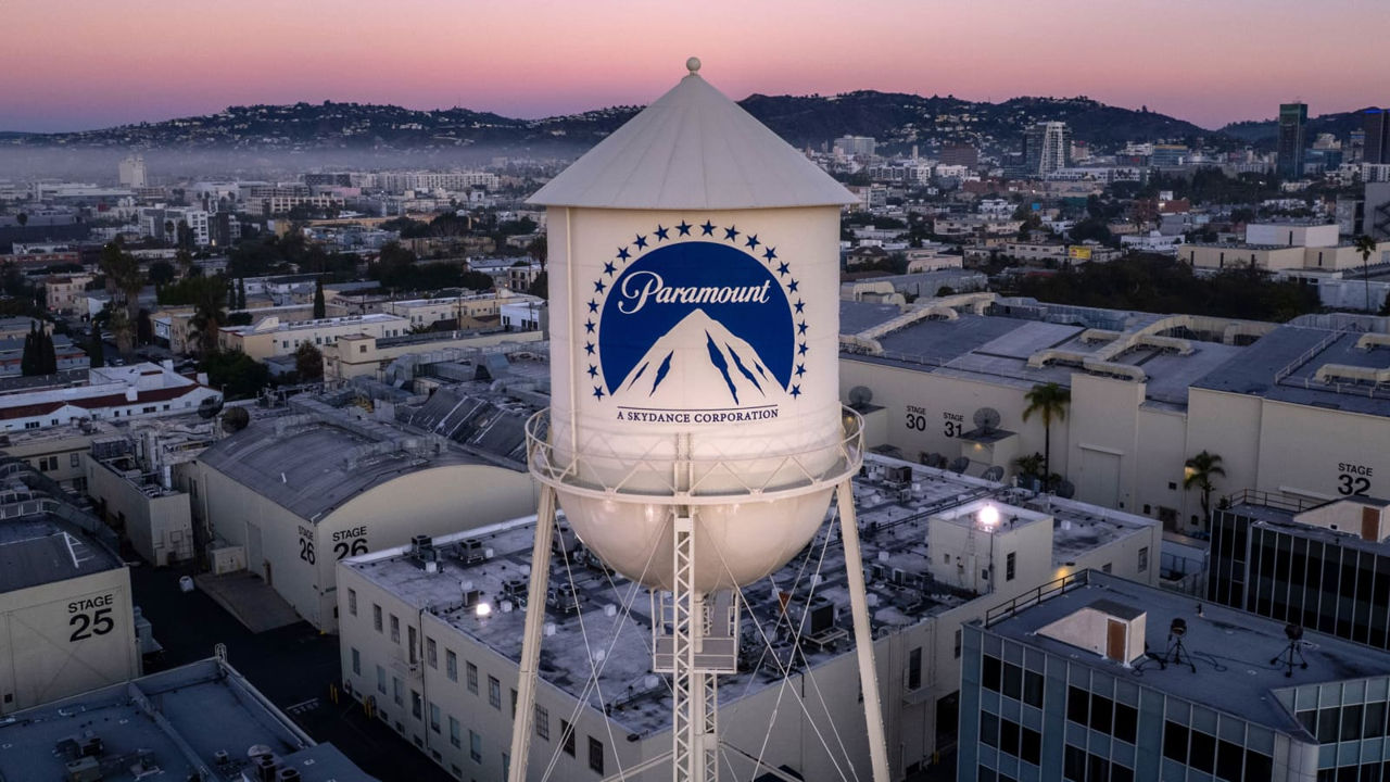 Warner Bros a respins noua ofertă de preluare din partea Paramount în favoarea Netflix.