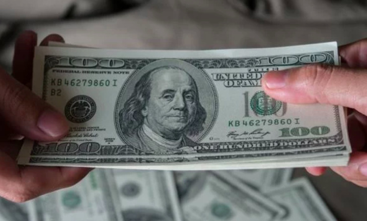 Доллар может потерять статус основной резервной валюты.