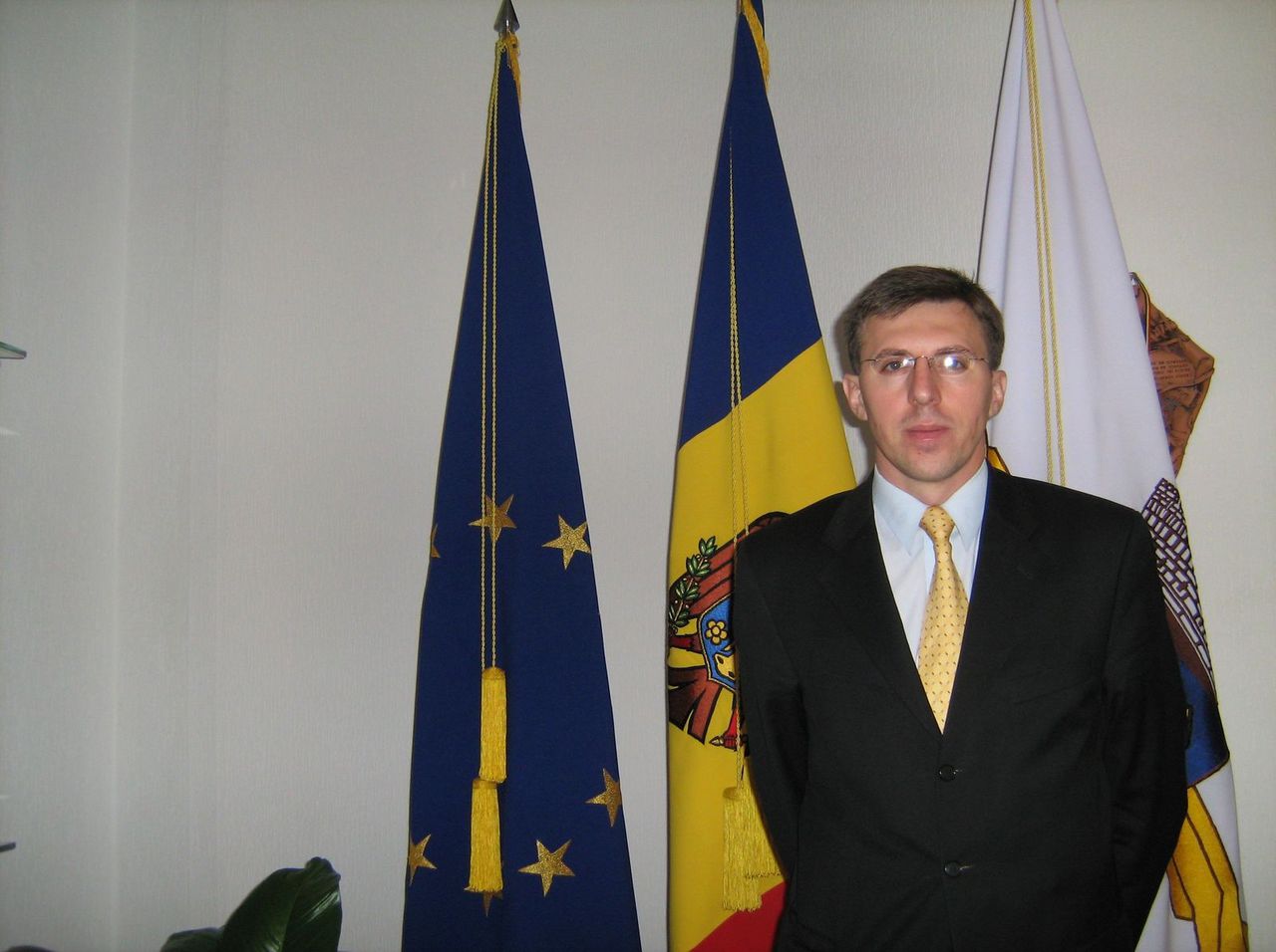 Chirtoacă, a fost văzut astăzi de jurnaliștii români la vila de protocol a Guvernului României.