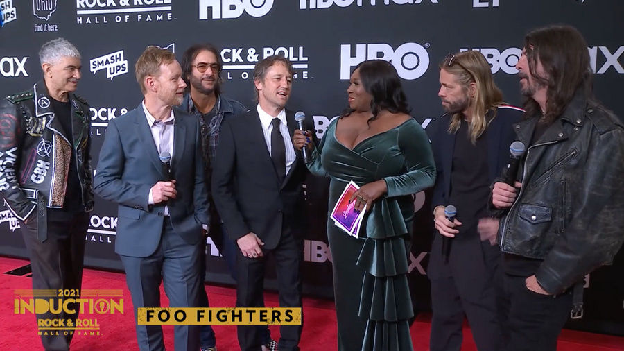 Jay-Z, Foo Fighters и Тину Тёрнер включили в Зал славы рок-н-ролла.
