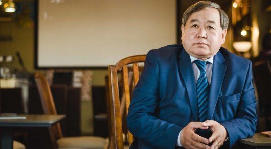 Садыбек Тугел – член Союза писателей, шеф-редактор журнала "Казанат", вице-президент Федерации национальных видов спорта.