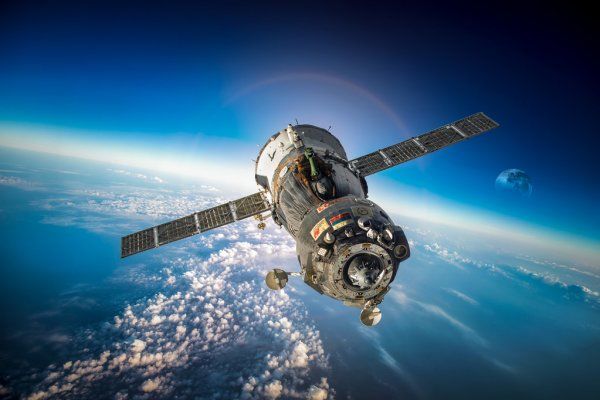 Space Adventures ведет переговоры с человеком, который хочет лететь в космос на "Союзе".