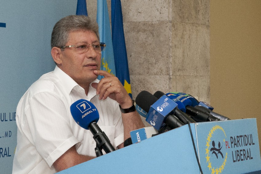 Liberalii însă nu se dau la o parte nici de la funcția de procuror general.