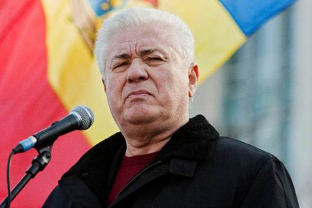 Лидер Партии коммунистов Владимир Воронин назвал процессы евроинтеграции страны "евроимитацией", которая, по его словам удобна  европейским чиновникам.