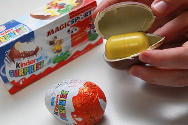 Ouăle Kinder sunt ilegale în SUA în baza unei legi din 1938, conform căreia dulciurile nu pot avea în interior părţi necomestibile.