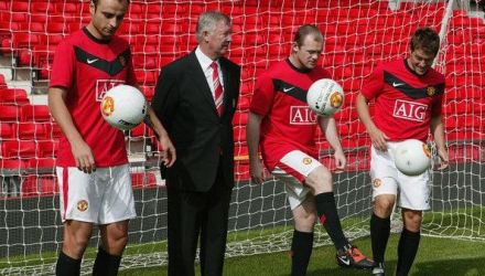 Michael Carrick, Antonio Valencia, Paul Scholes şi Ryan Giggs sunt principale absenţe ale lui United pentru meciul cu CFR