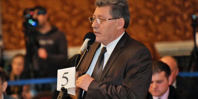 Deputatul liberal, Valeriu Muntean a sărit în apărarea liderului PL, Mihai Ghimpu.