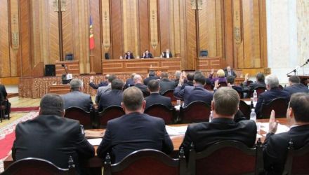  O comisie parlamentară care va avea acest scop a fost creată astăzi cu voturile deputaţilor AIE. 