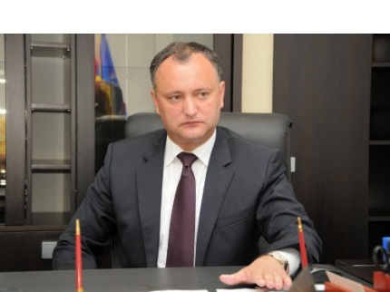 Додон: "Для меня совершенно очевидно, что в высших кругах власти сейчас производятся подозрительные ходы..."