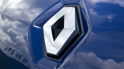 Первыми машинами, которые получат версии Initiale Paris, станут Renault Clio и Espace. 