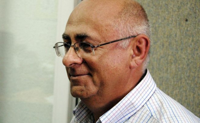 Petrencu spune că în ciuda faptului că este vicepreşedinte al PL şi membru în conducerea Institutului de Studii Liberale.