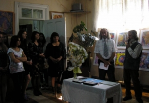 В день юбилея музыкальную школу окончили 25 учеников, получившие от администрации памятные дипломы о полученном образовании.