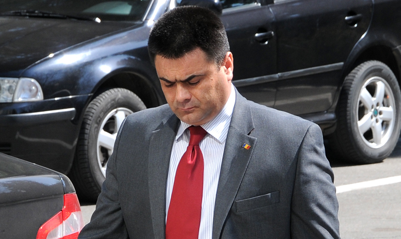 Vitalie Marinuță spune că acum nu va asculta de îndemnurile fostului șef de partid, deoarece timpul său în politica mare a expirat.