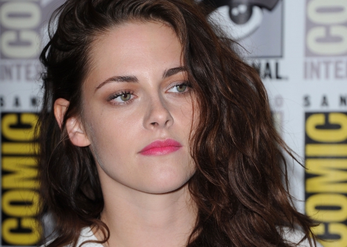 După ce l-a sunat şi i-a dat numeroase sms-uri la care nu a primit niciun răspuns, Kristen Stewart a făcut un nou gest disperat