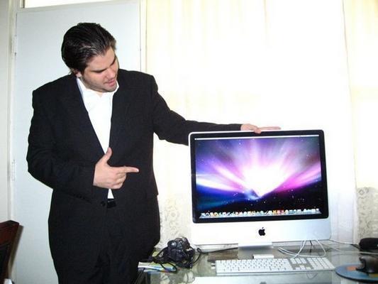 Эксперты по безопасности выявили на компьютерах Mac первый тип вредоносного программного обеспечения, который ведет себя как "классический" вирус. 