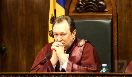 Răspunsul Comisiei de la Veneţia referitor la Legea privind testarea integrităţii profesionale a fost denaturat de către Curtea Constituţională.