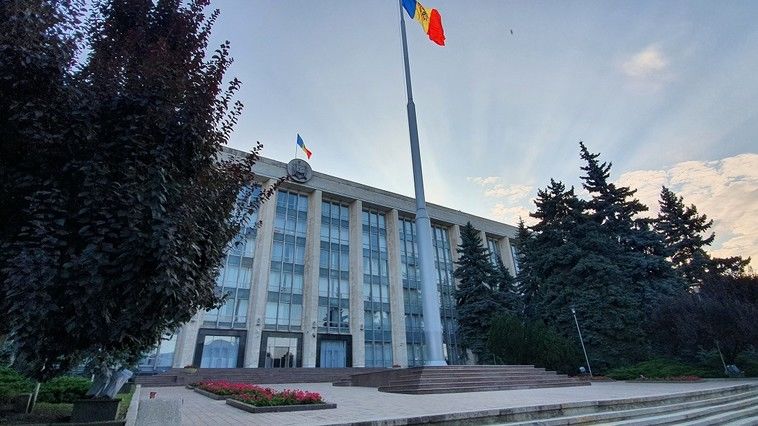 Будянски будет отвечать за сотрудничество с Румынией, а Попеску - с Россией.