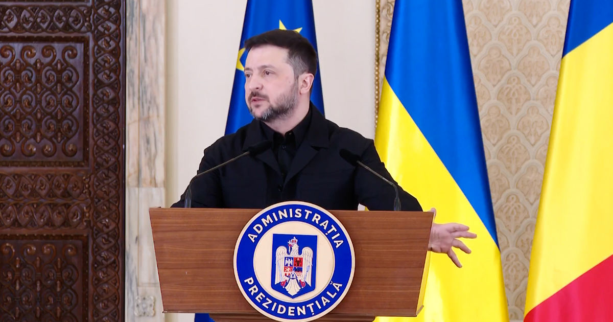 Зеленский ввел в Украине день румынского языка.