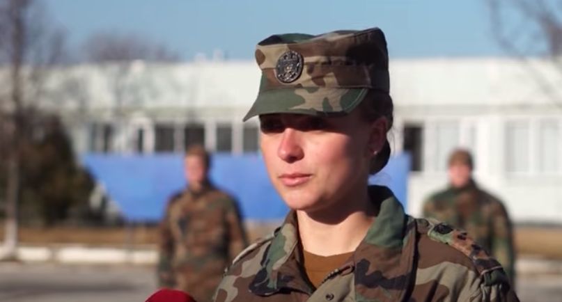 Командиром взвода Почетного караула впервые стала женщина.