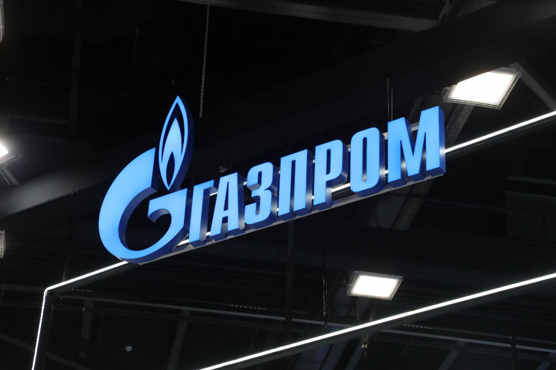 Польша ввела санкции против российских олигархов и "Газпрома".