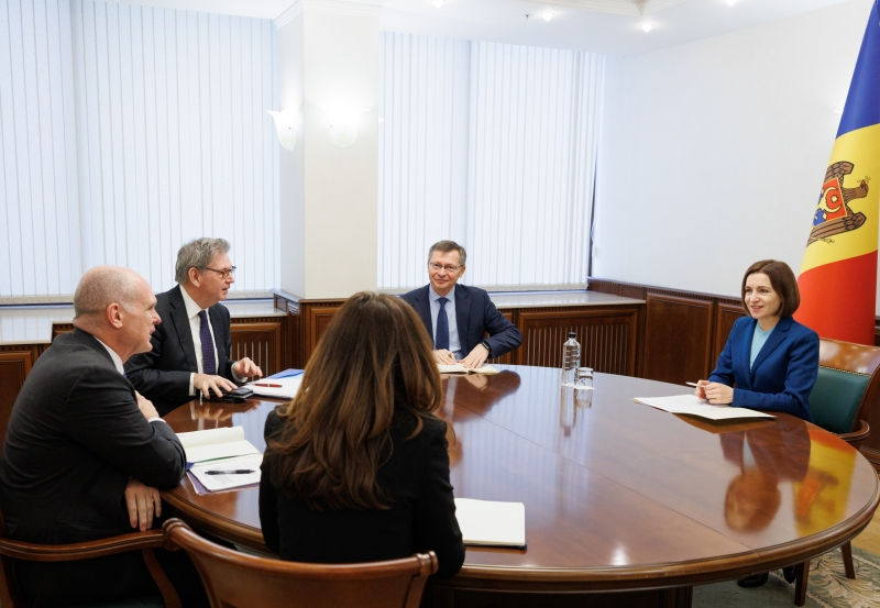 Глава государства провела встречу с представителями МВФ.